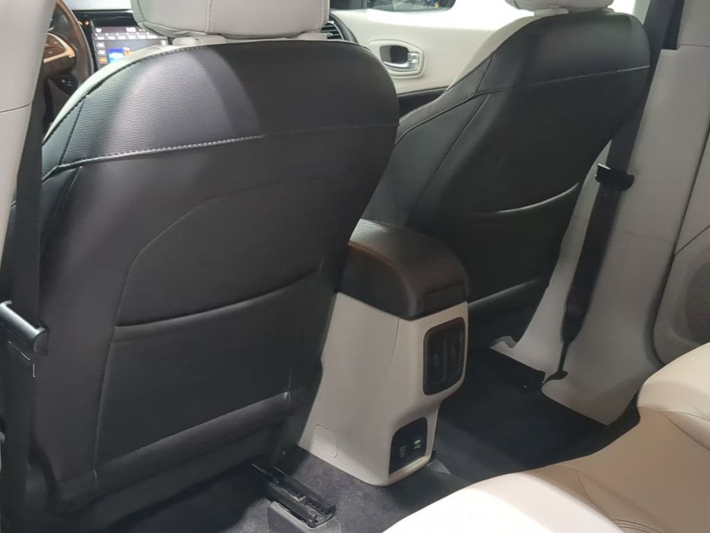 Thumbnail: 2018 Jeep Compass - 32