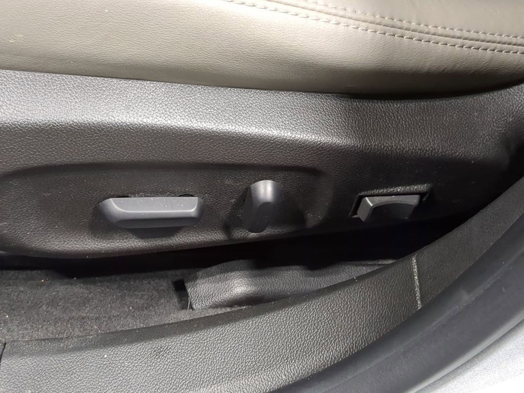 Thumbnail: 2016 Buick Verano - 28