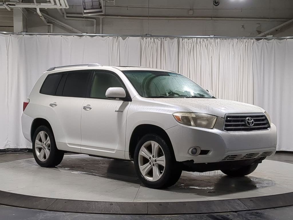 Thumbnail: 2010 Toyota Highlander - 18