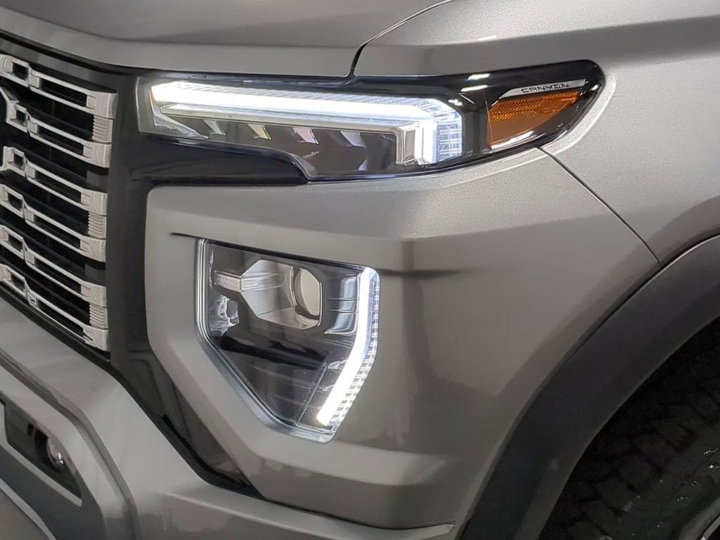 Thumbnail: 2023 GMC Canyon - 14