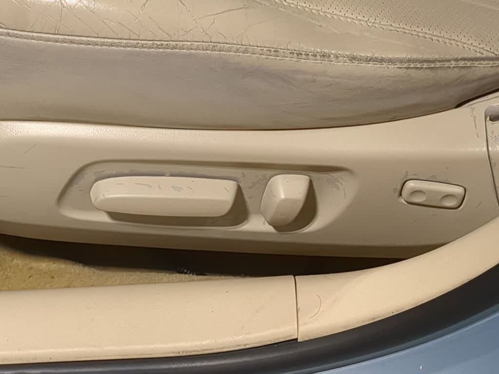 Thumbnail: 2011 Lexus ES - 21