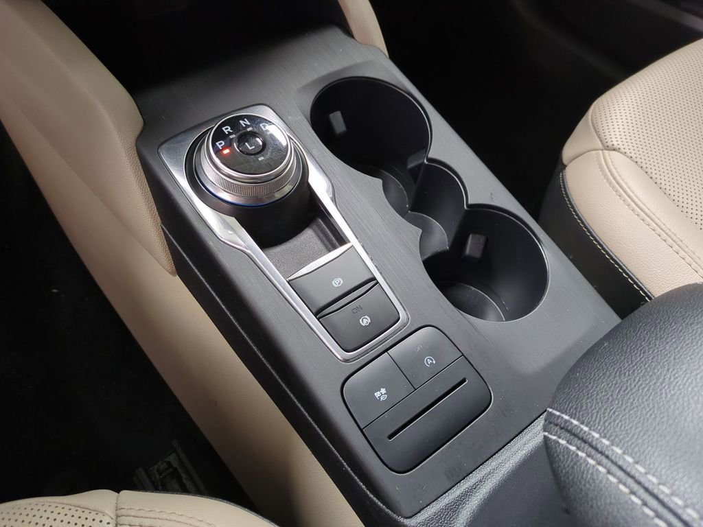 2021 Ford Escape SEL 31