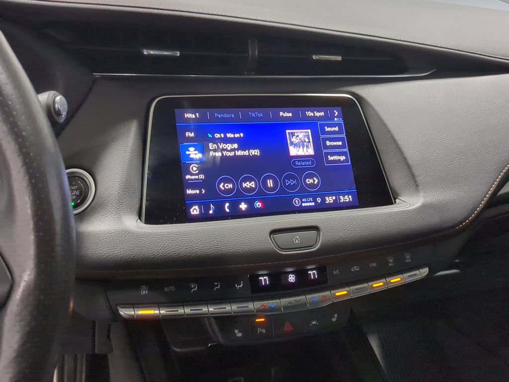 Thumbnail: 2023 Cadillac XT4 - 42