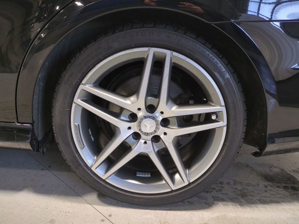 Thumbnail: 2016 Mercedes-Benz E-Class - 14