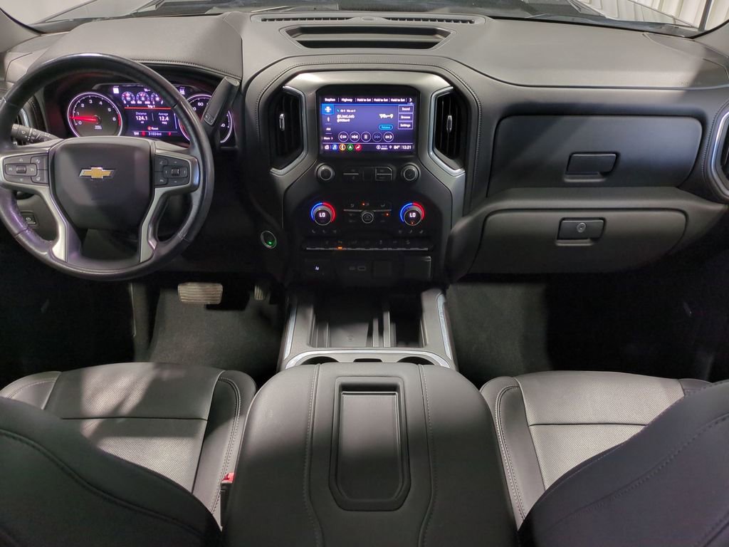 Thumbnail: 2021 Chevrolet Silverado 3500 - 18