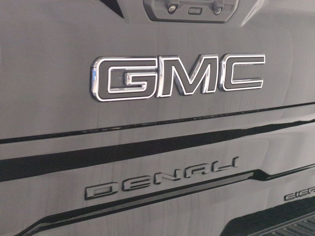 Thumbnail: 2023 GMC Sierra 1500 - 12