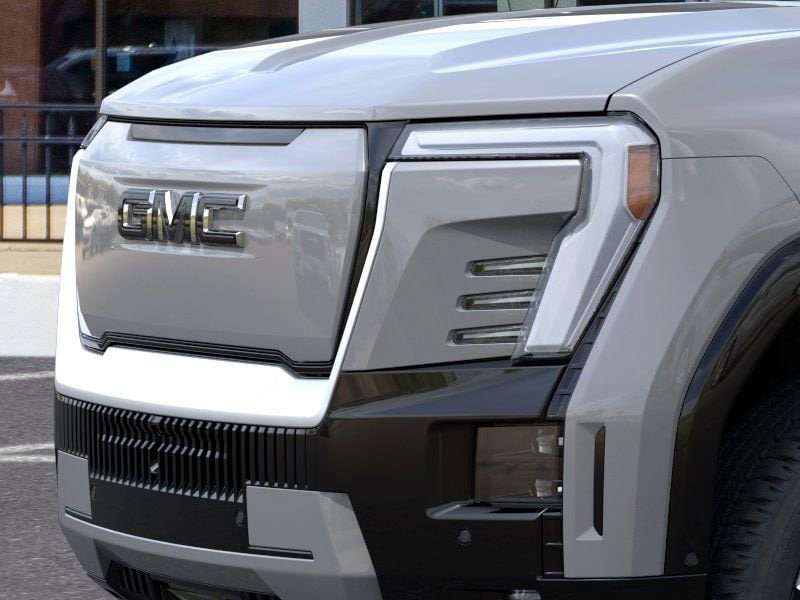2025 GMC Sierra EV Denali 13