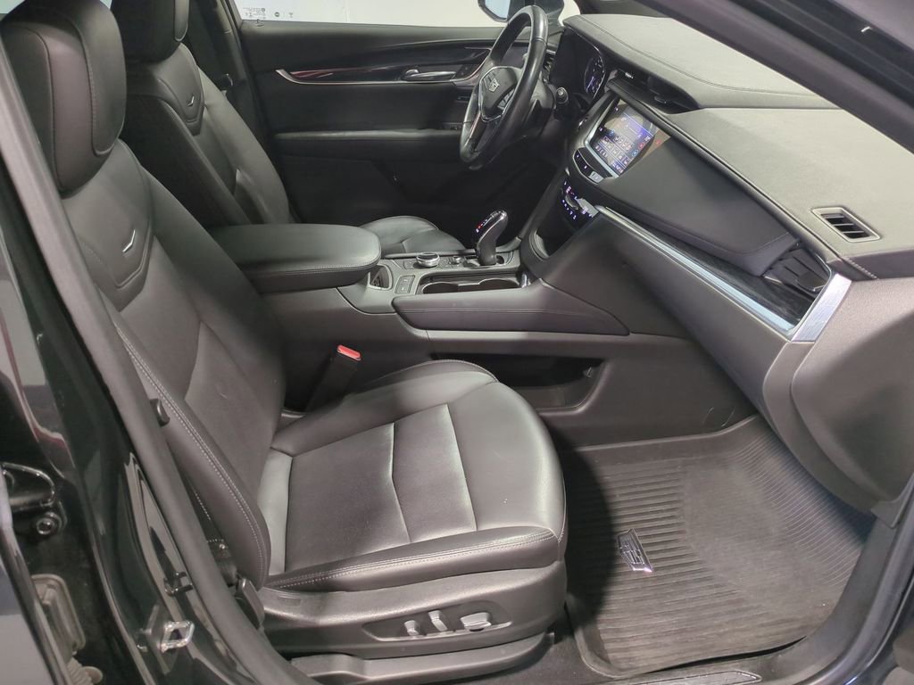 Thumbnail: 2020 Cadillac XT5 - 28