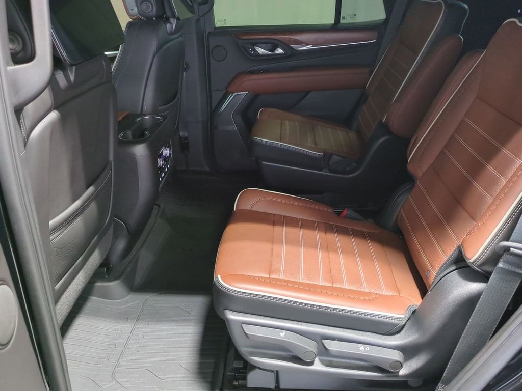 Thumbnail: 2023 GMC Yukon - 18