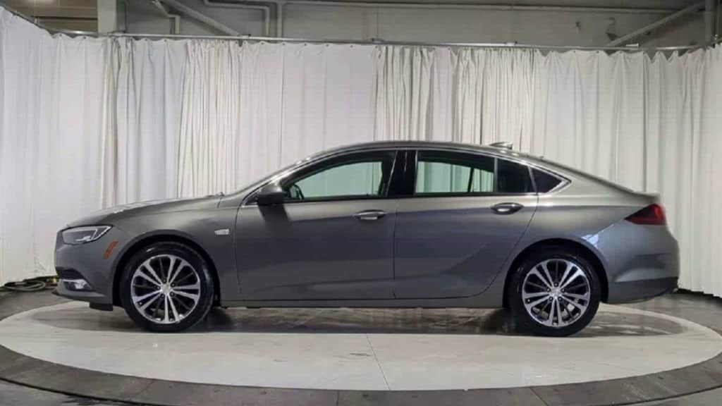 Thumbnail: 2018 Buick Regal - 6