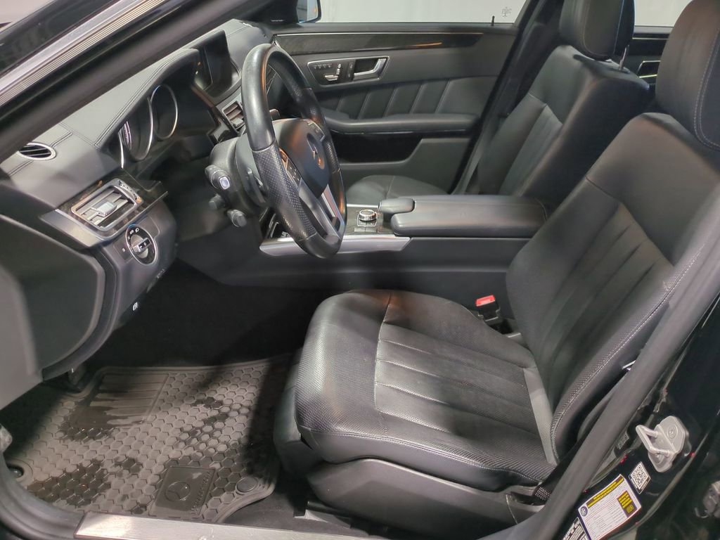 Thumbnail: 2016 Mercedes-Benz E-Class - 16