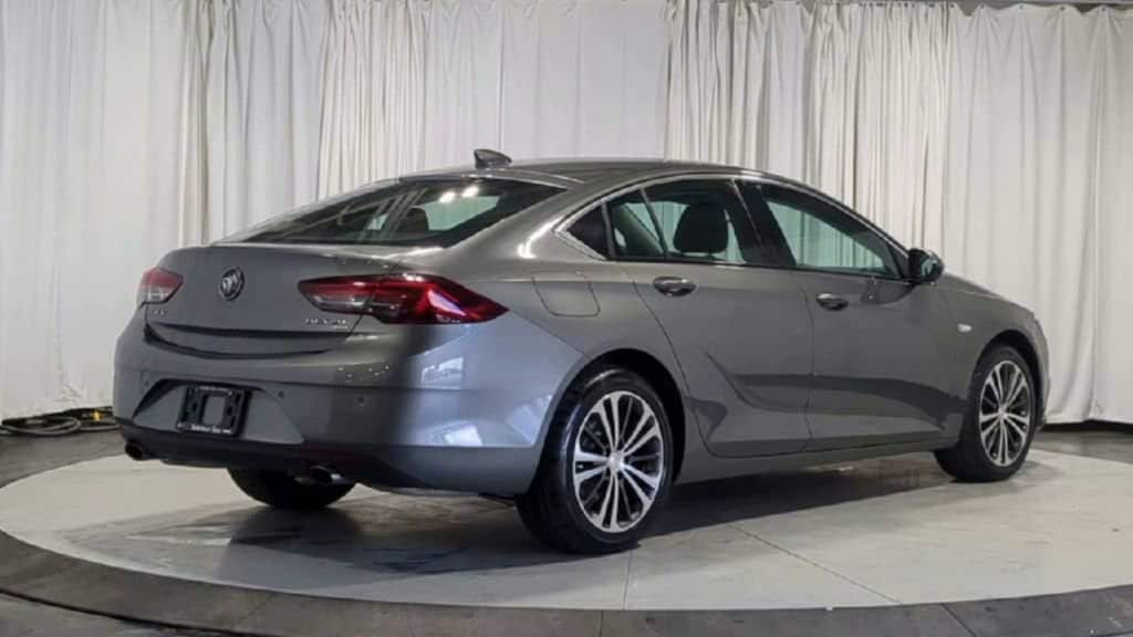 Thumbnail: 2018 Buick Regal - 10