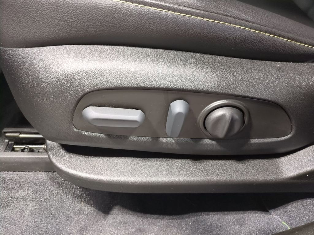 Thumbnail: 2023 Chevrolet Traverse - 17