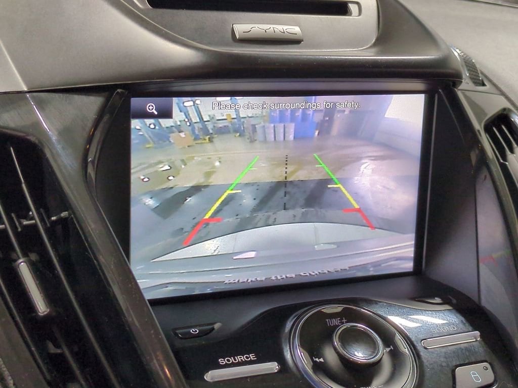 Thumbnail: 2015 Ford Escape - 36