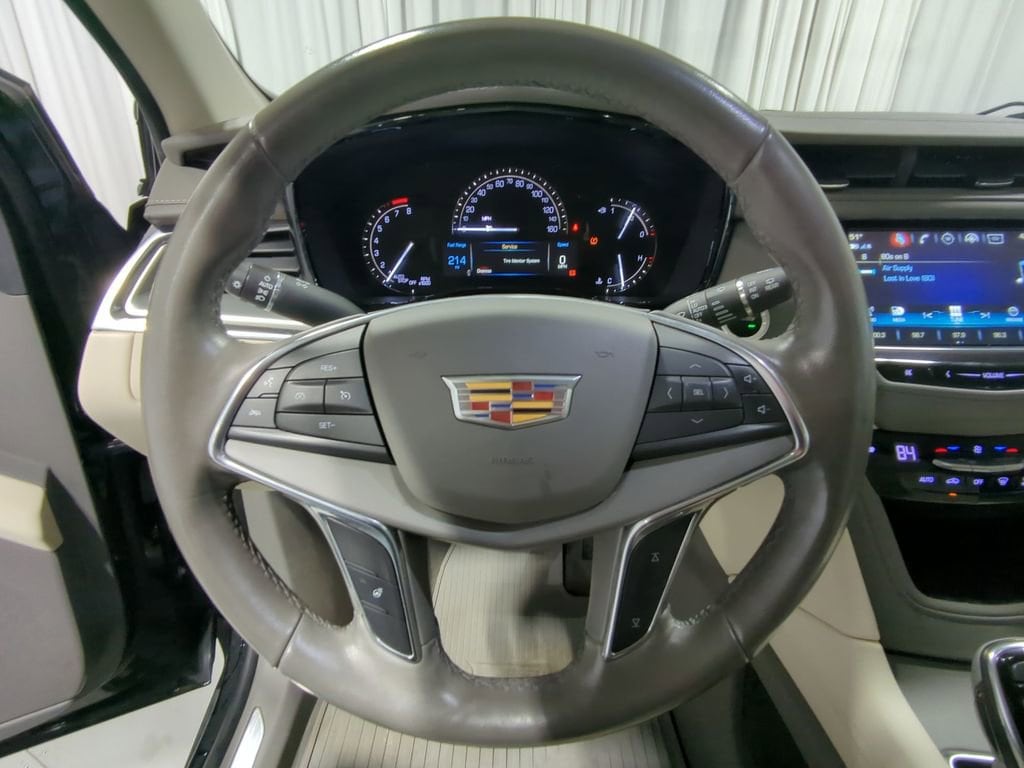 Thumbnail: 2018 Cadillac XT5 - 36