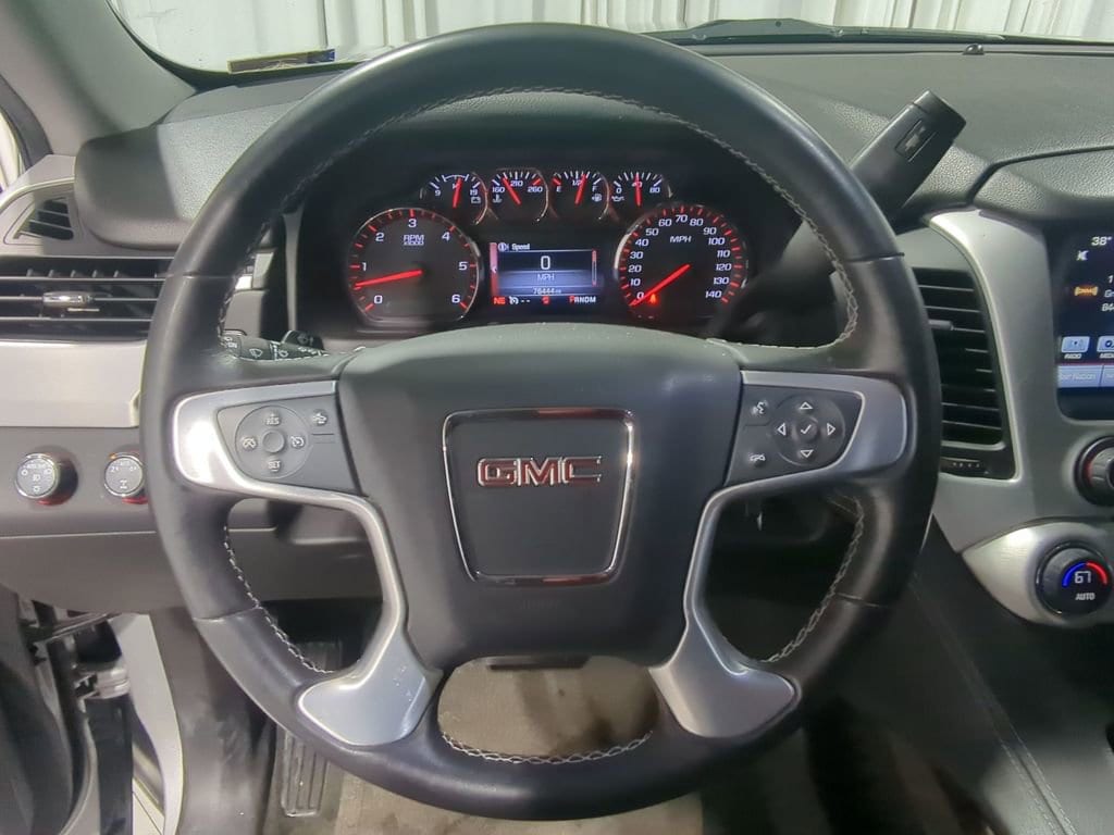 Thumbnail: 2016 GMC Yukon - 28