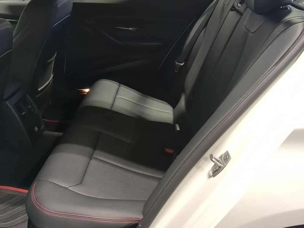 Thumbnail: 2015 BMW 3 Series - 33