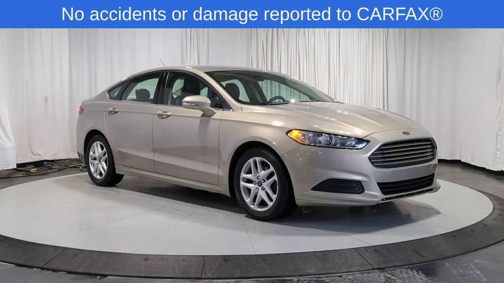 Thumbnail: 2015 Ford Fusion - 2