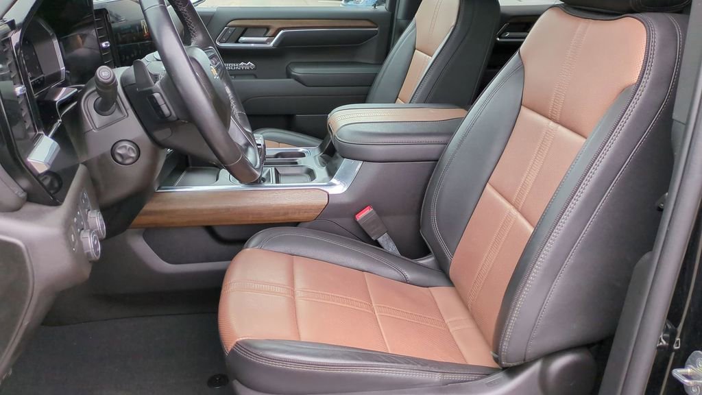 Thumbnail: 2023 Chevrolet Silverado 1500 - 16