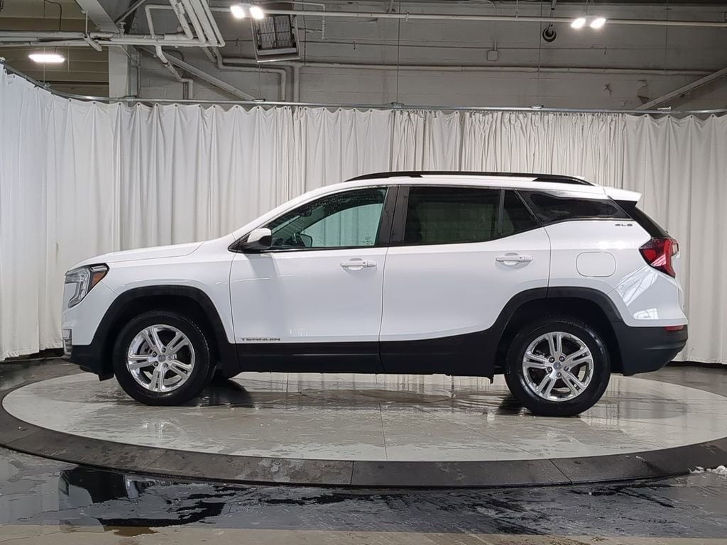 Thumbnail: 2022 GMC Terrain - 14