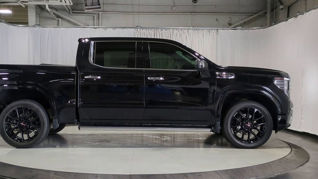 Thumbnail: 2023 GMC Sierra 1500 - 9