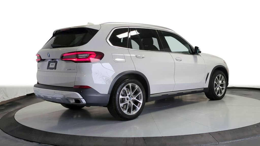 2023 BMW X5 xDrive40i 8