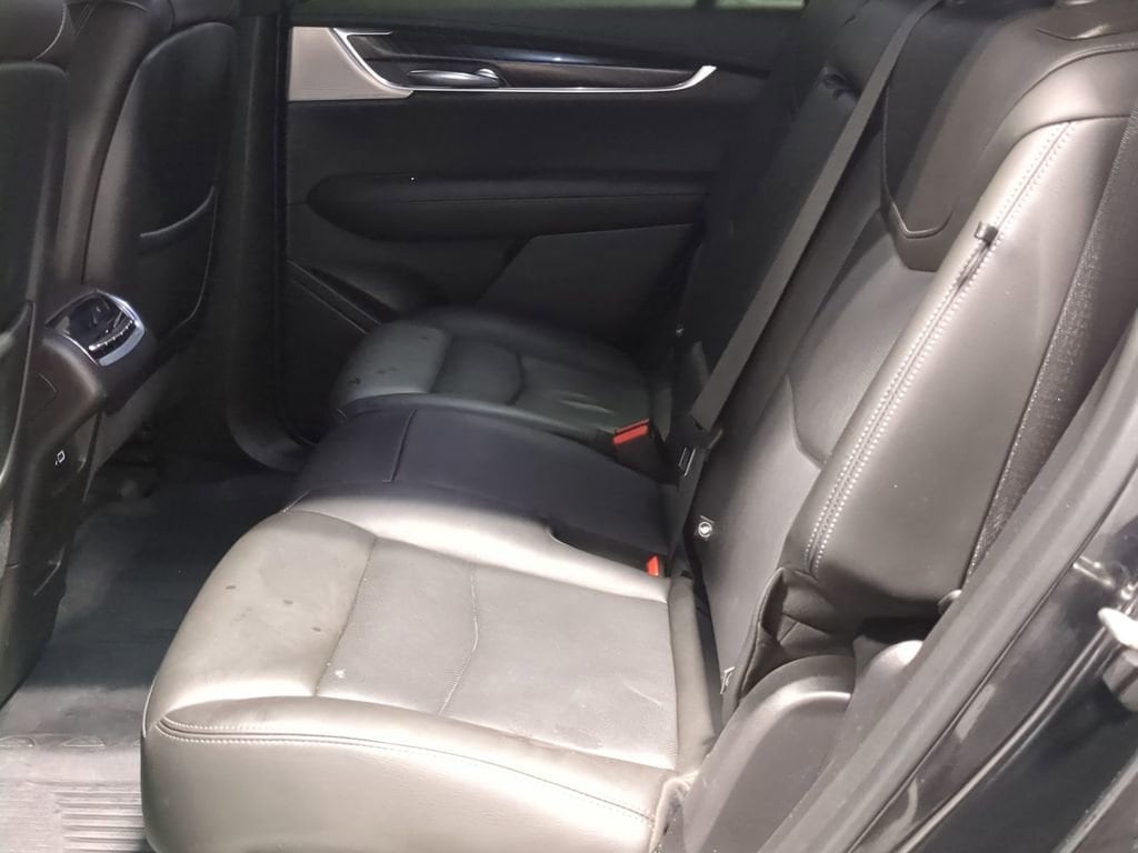 Thumbnail: 2023 Cadillac XT6 - 34