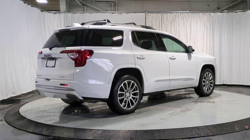 Thumbnail: 2022 GMC Acadia - 10
