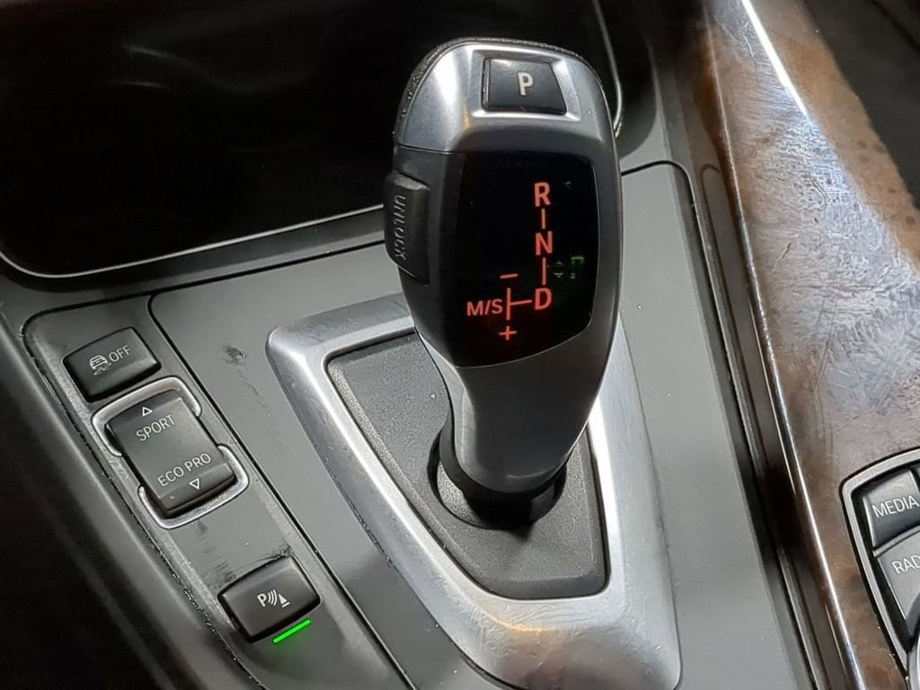 Thumbnail: 2015 BMW 3 Series - 45