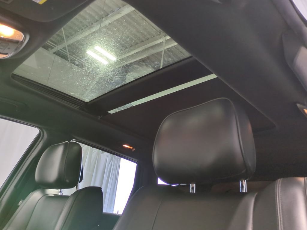 Thumbnail: 2015 Jeep Grand Cherokee - 21