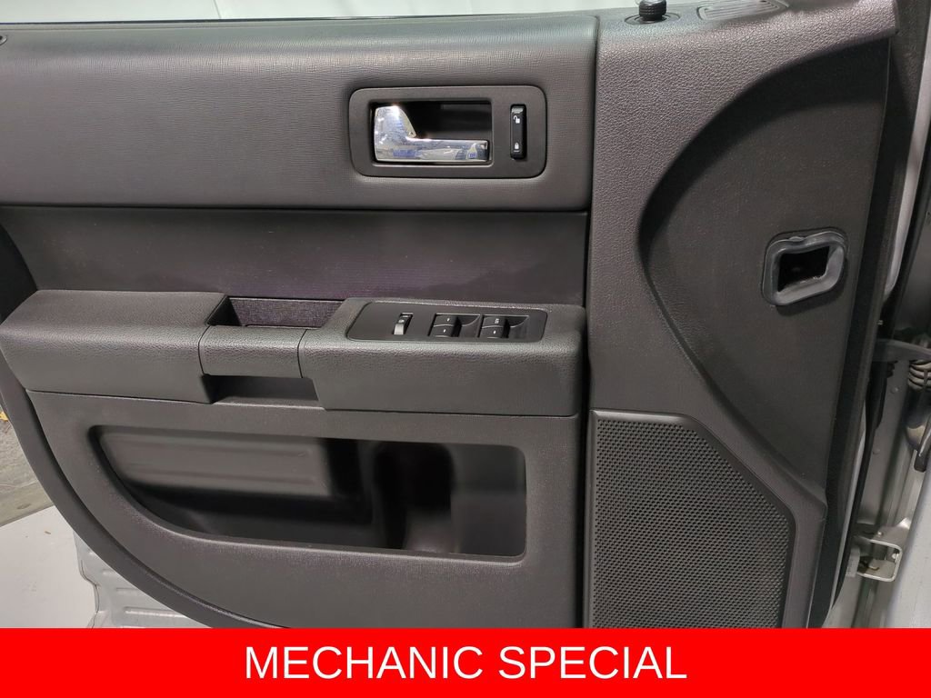 Thumbnail: 2015 Ford Flex - 30