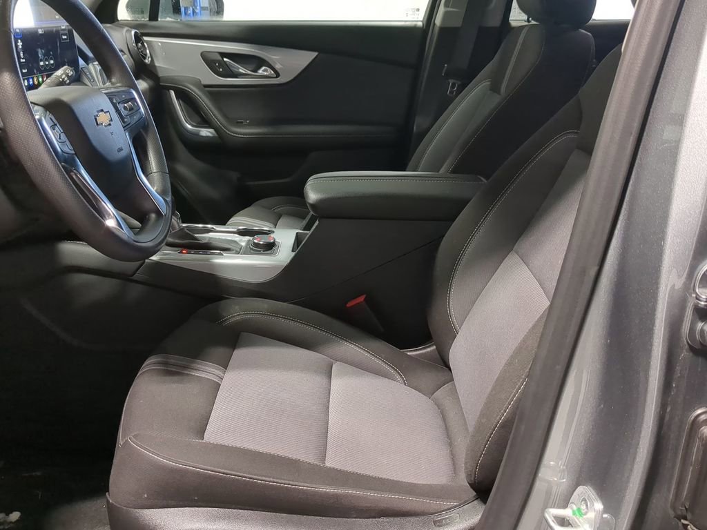 Thumbnail: 2025 Chevrolet Blazer - 27