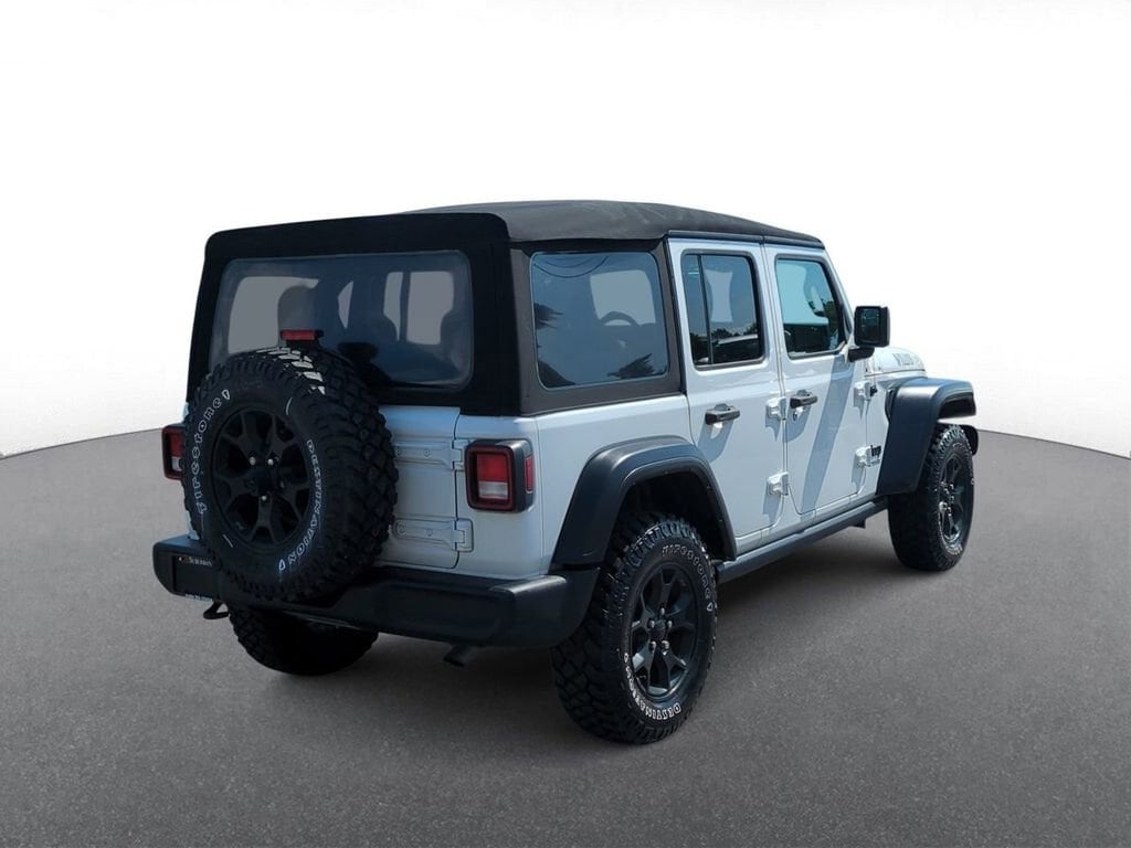 Thumbnail: 2022 Jeep Wrangler - 10