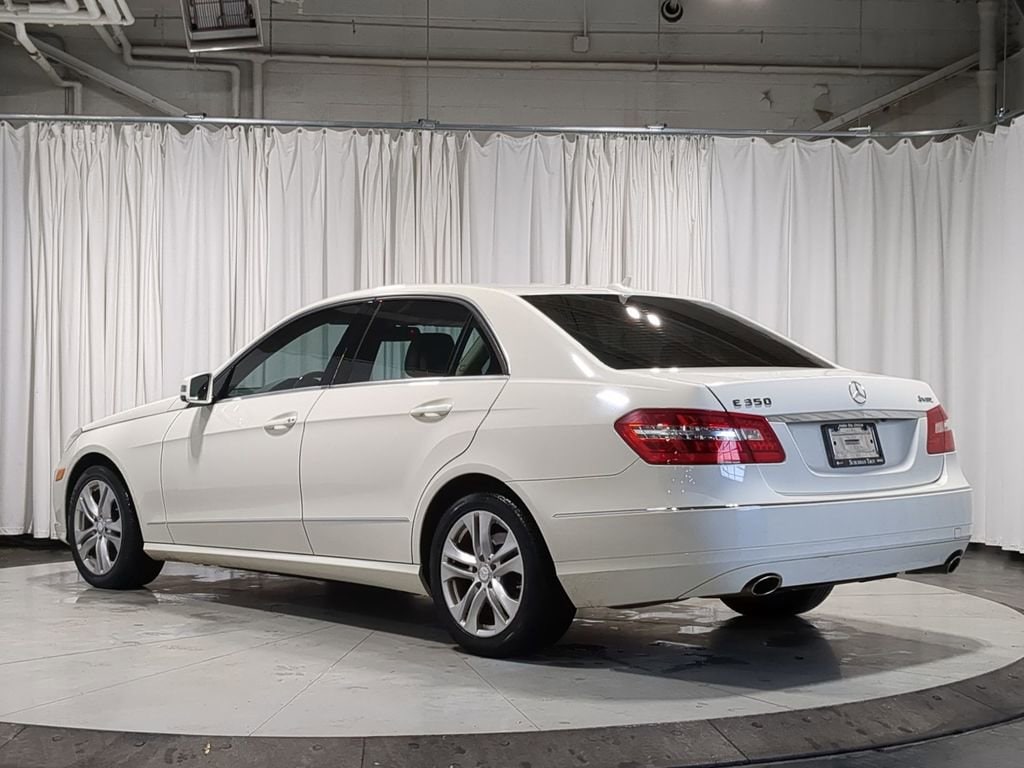 Thumbnail: 2011 Mercedes-Benz E-Class - 14