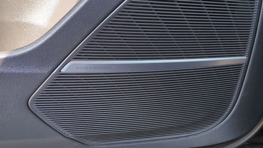 Thumbnail: 2019 Audi Q8 - 28