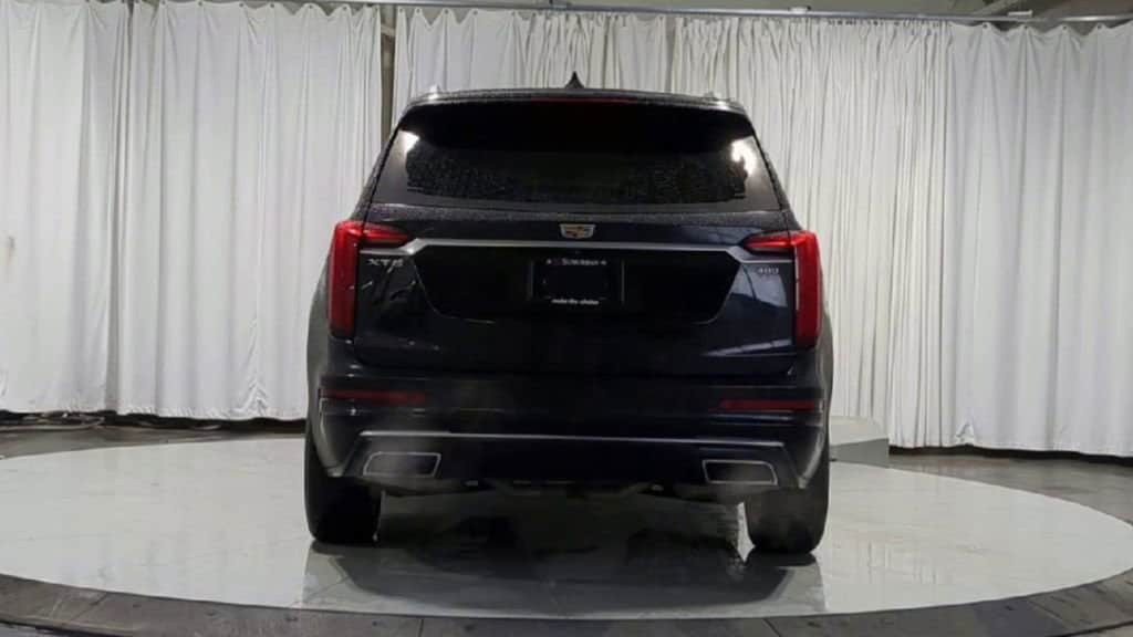 Thumbnail: 2023 Cadillac XT6 - 9