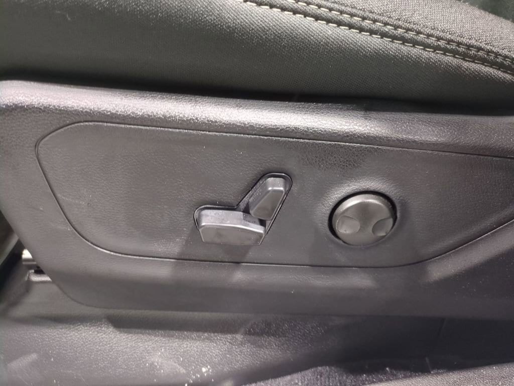 Thumbnail: 2025 RAM 1500 - 21