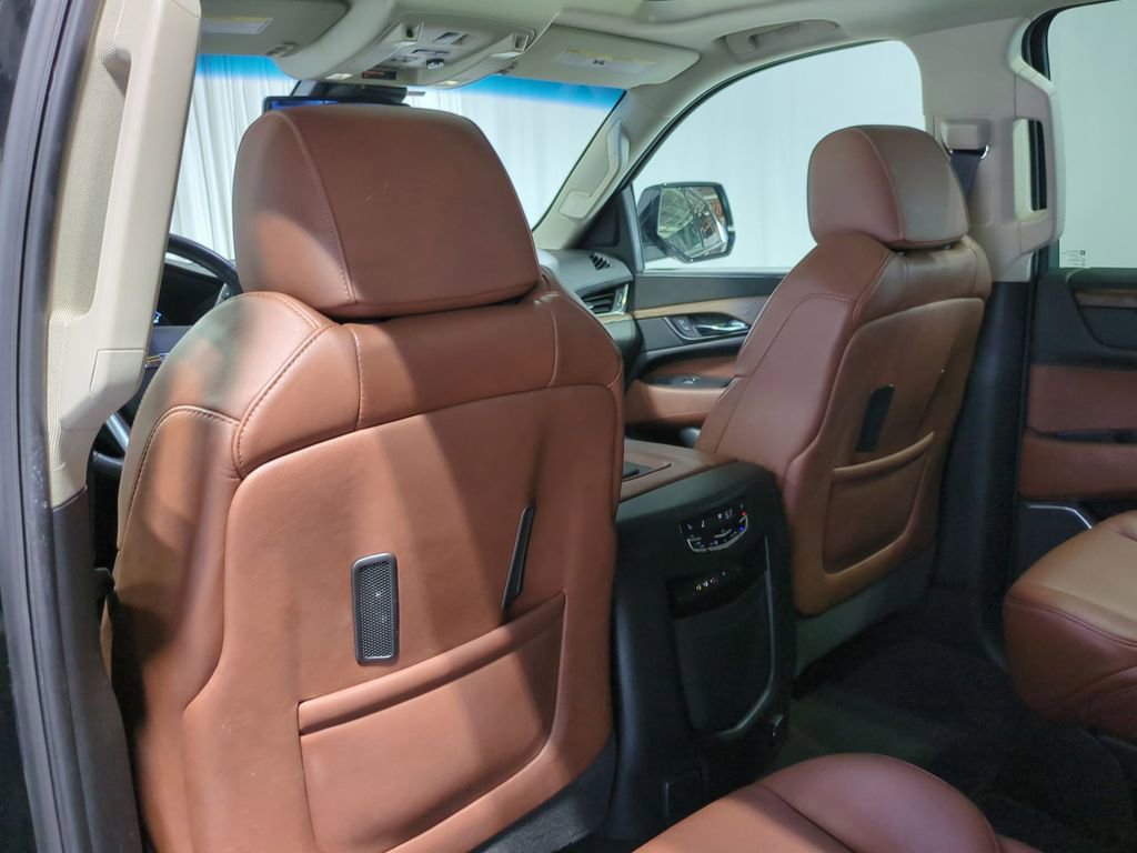 Thumbnail: 2016 Cadillac Escalade - 20