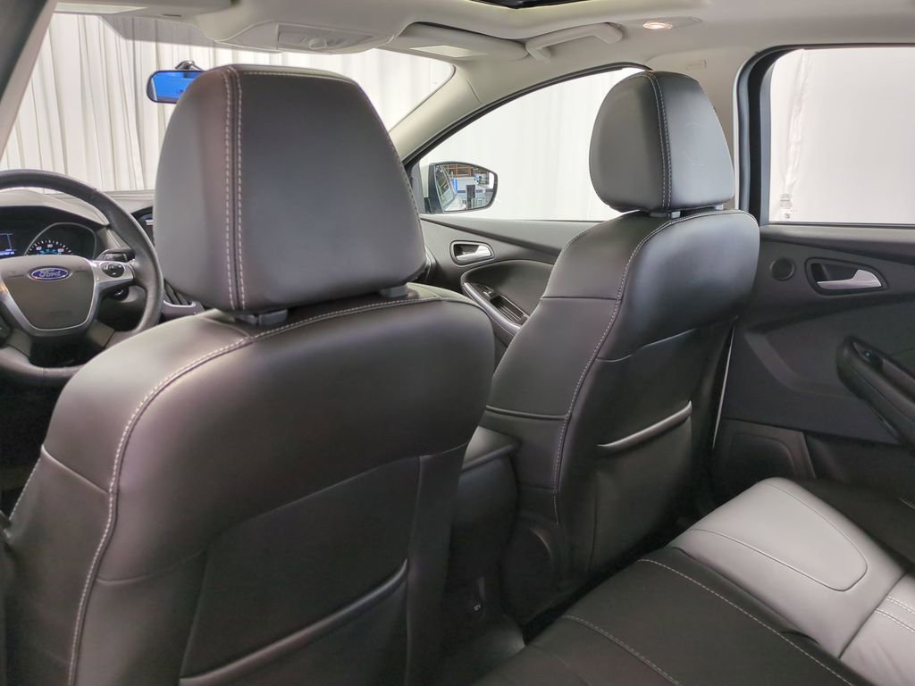 2014 Ford Focus Titanium 16