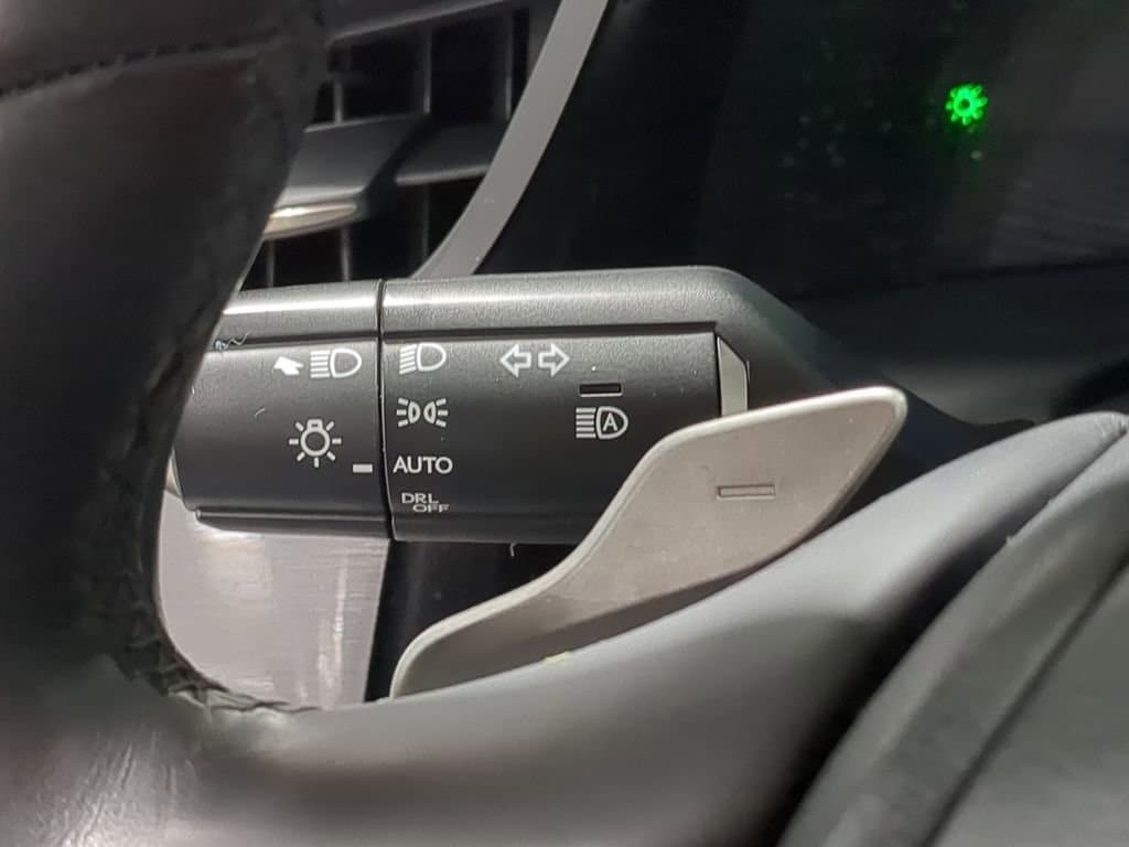 Thumbnail: 2022 Lexus ES - 39