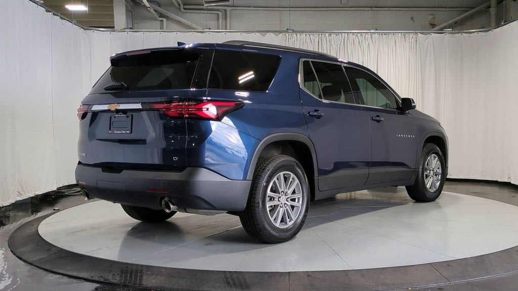 Thumbnail: 2022 Chevrolet Traverse - 10