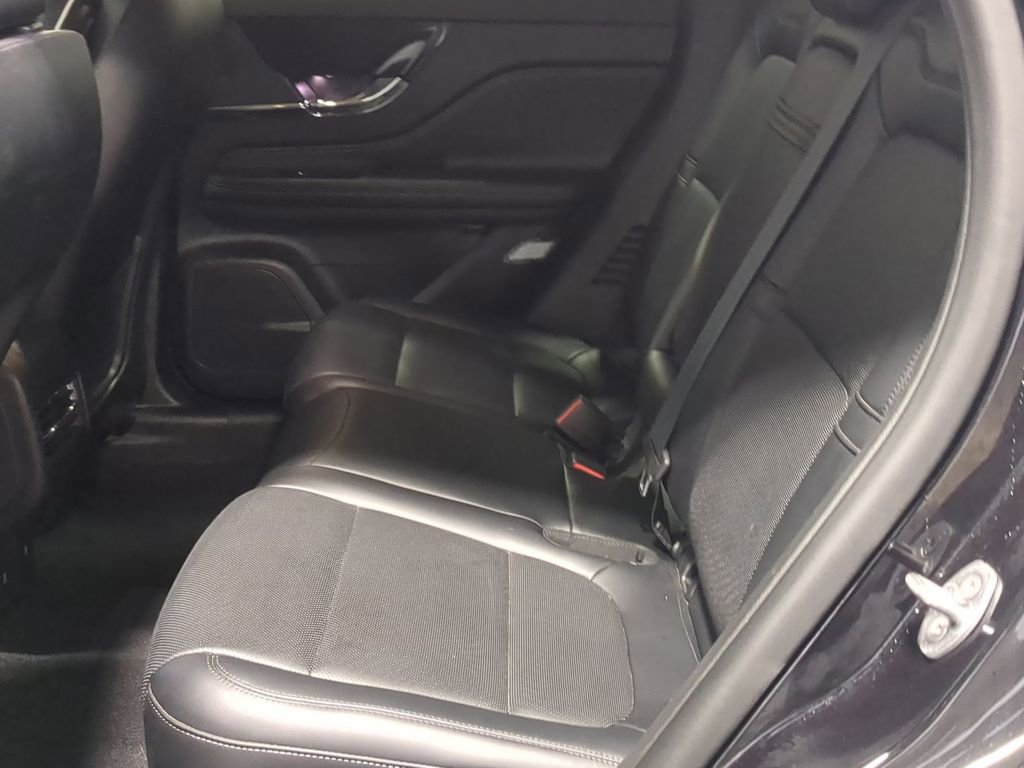 Thumbnail: 2023 Lincoln Corsair - 27