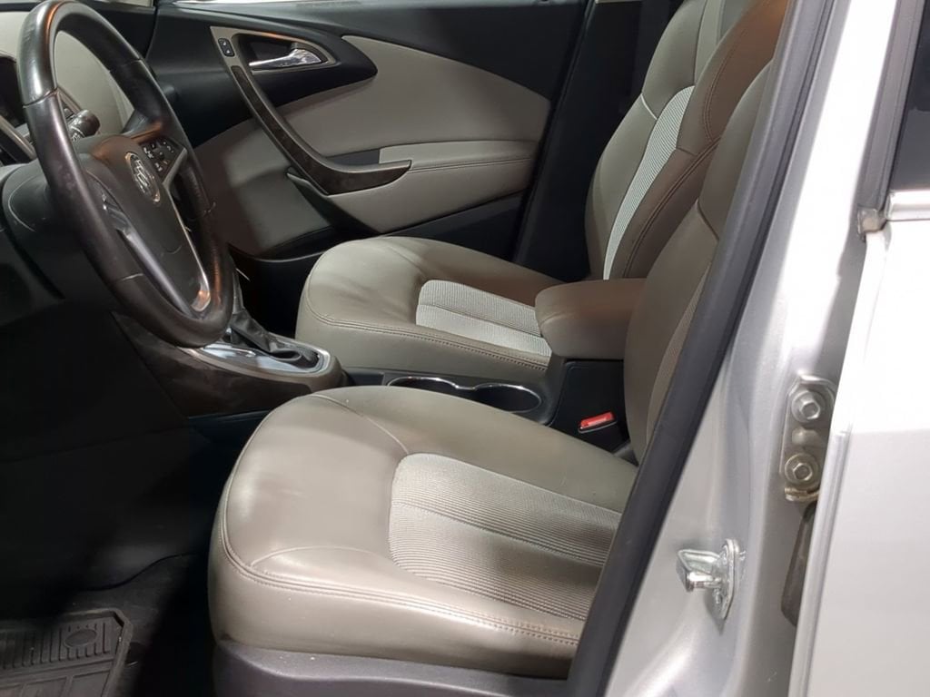 Thumbnail: 2016 Buick Verano - 27