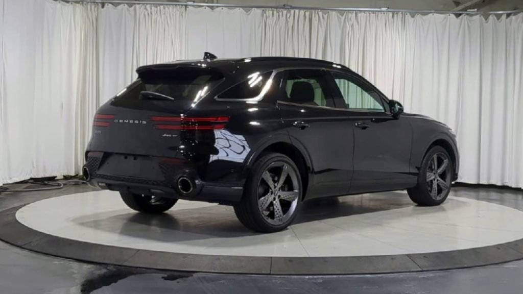 Thumbnail: 2024 Genesis GV70 - 10