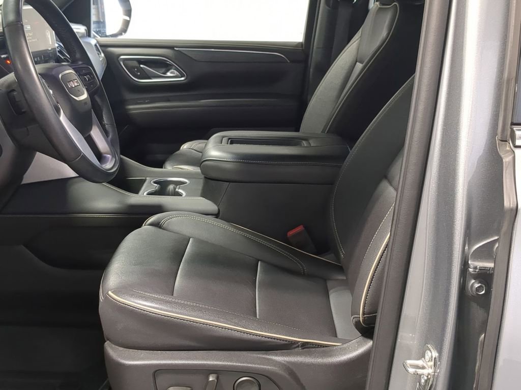 Thumbnail: 2023 GMC Yukon XL - 16