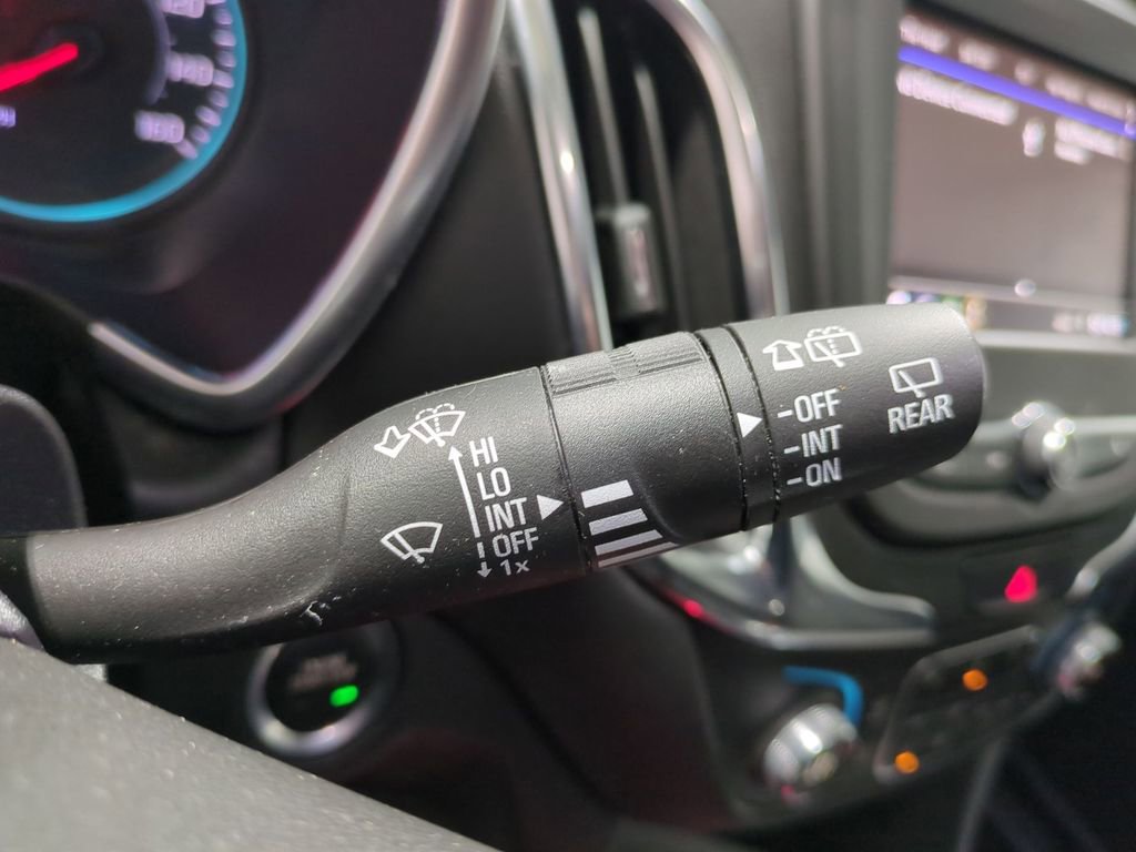 Thumbnail: 2021 Chevrolet Equinox - 31