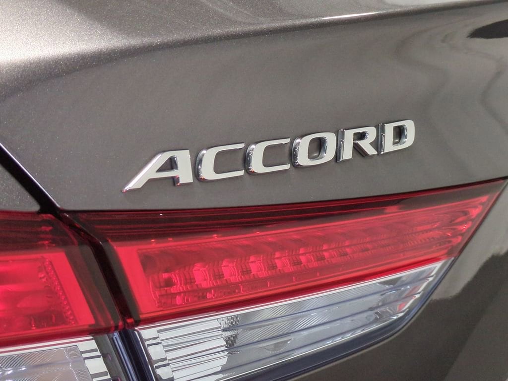 Thumbnail: 2018 Honda Accord - 14