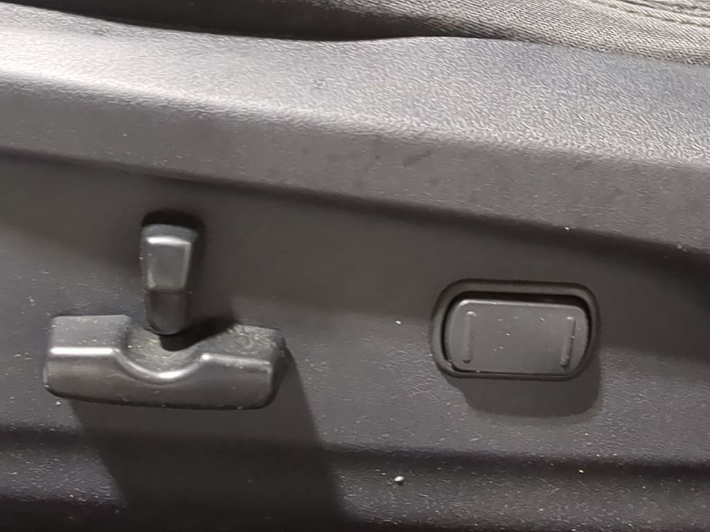 Thumbnail: 2012 Subaru Legacy - 28