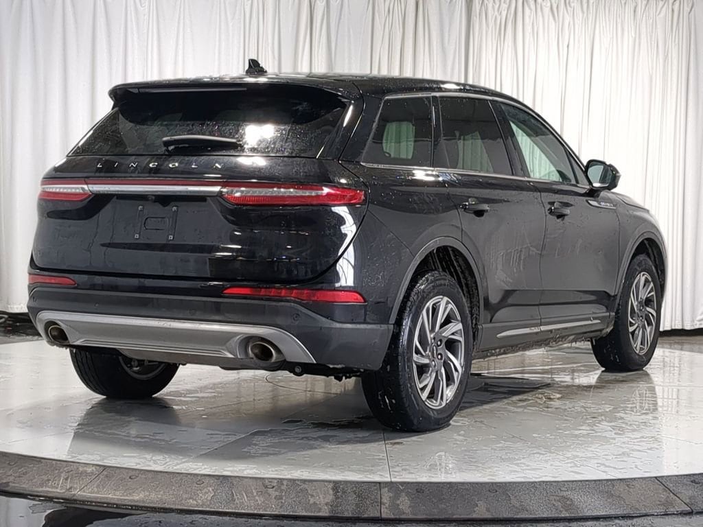 Thumbnail: 2023 Lincoln Corsair - 14