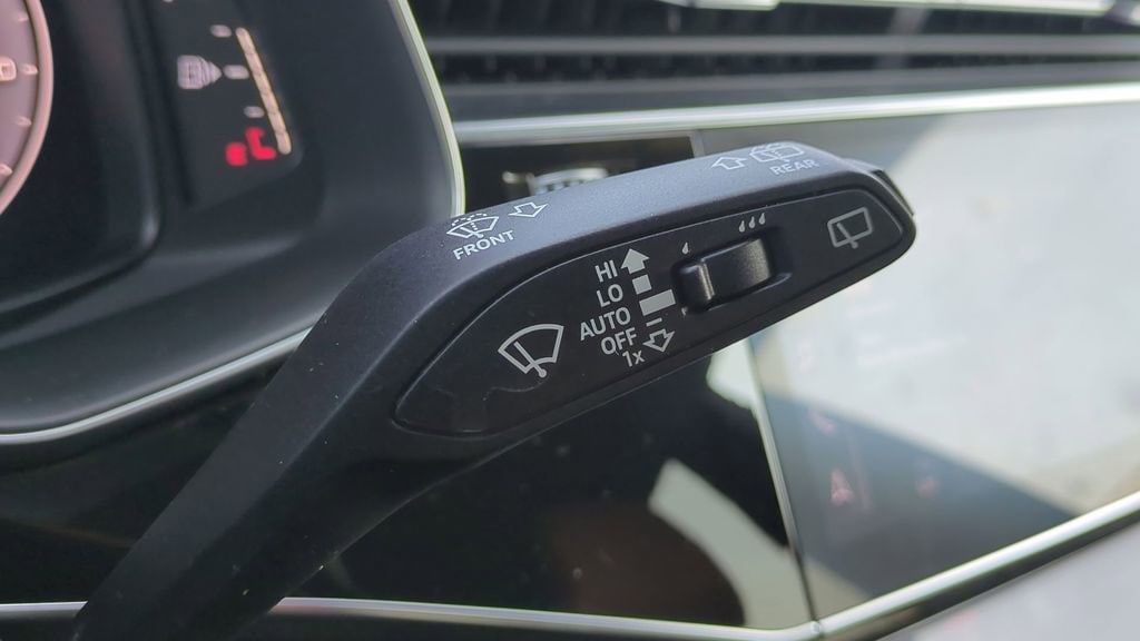 Thumbnail: 2019 Audi Q8 - 21